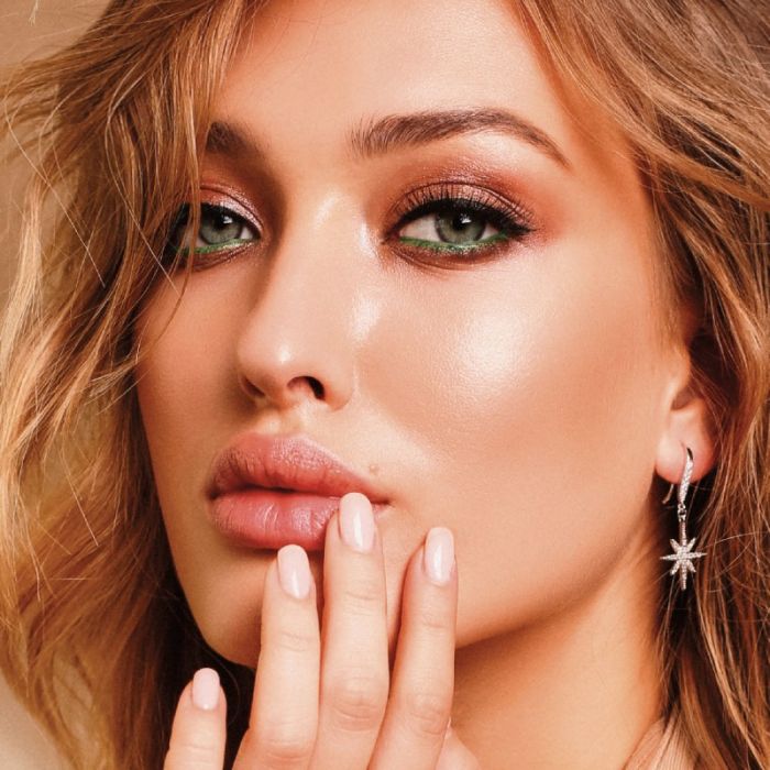 EyeLight Coat - Liquid Top Coat Eyeshadow - Brownie
